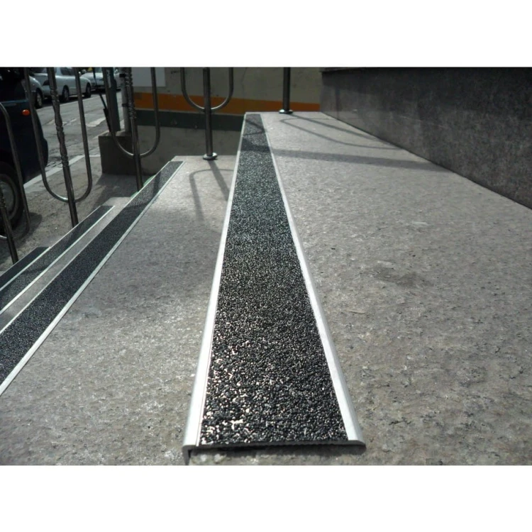 3M 610 Taśma antypoślizgowa czarna 25mmx1m